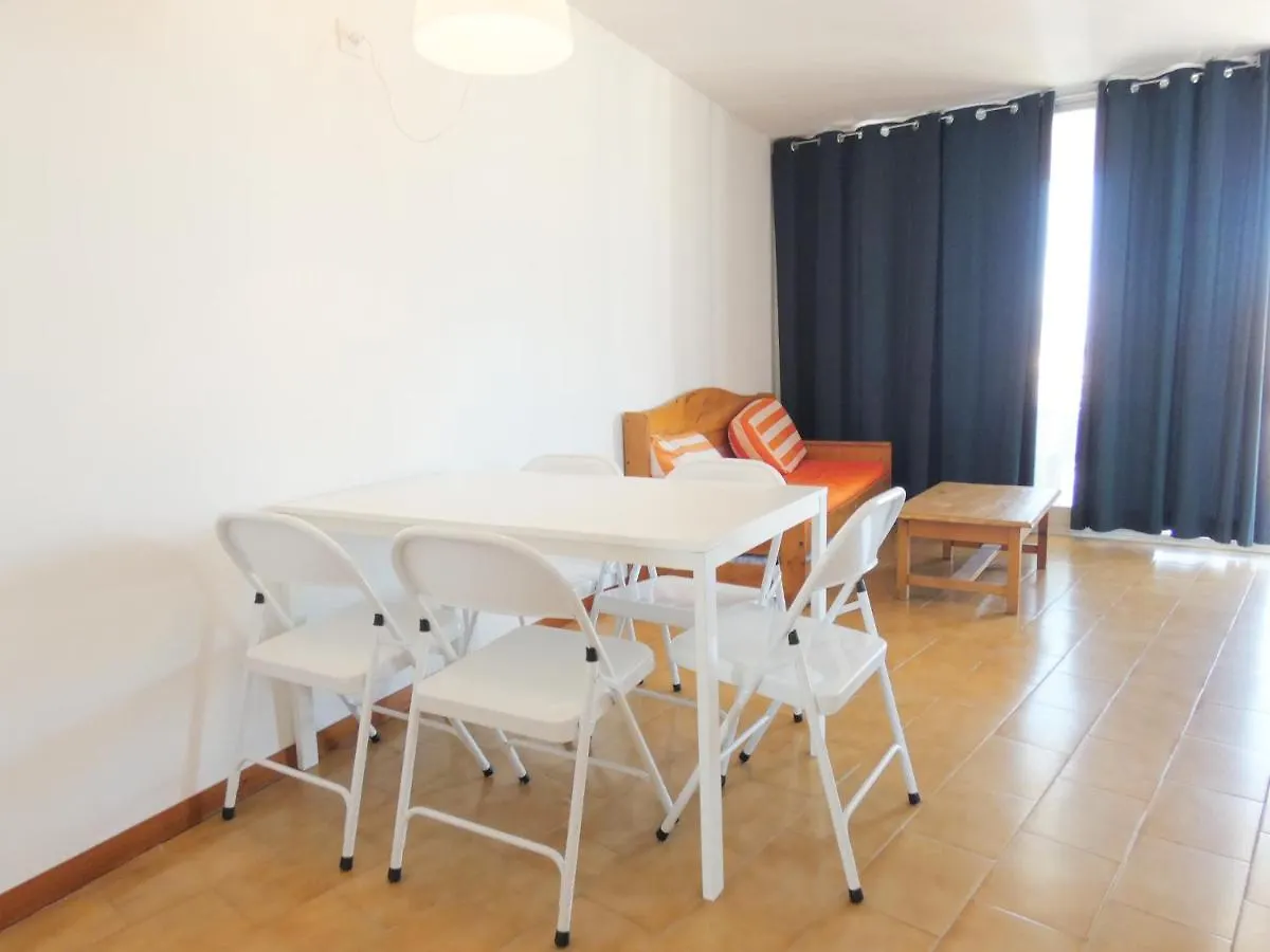 Bora 6-D Apartment Roses
