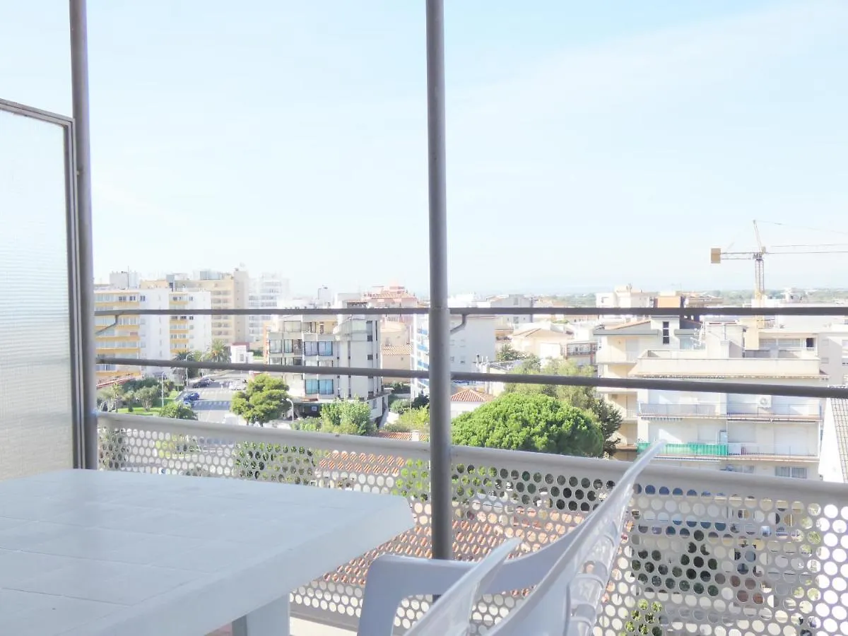 Bora 6-D Apartment Roses